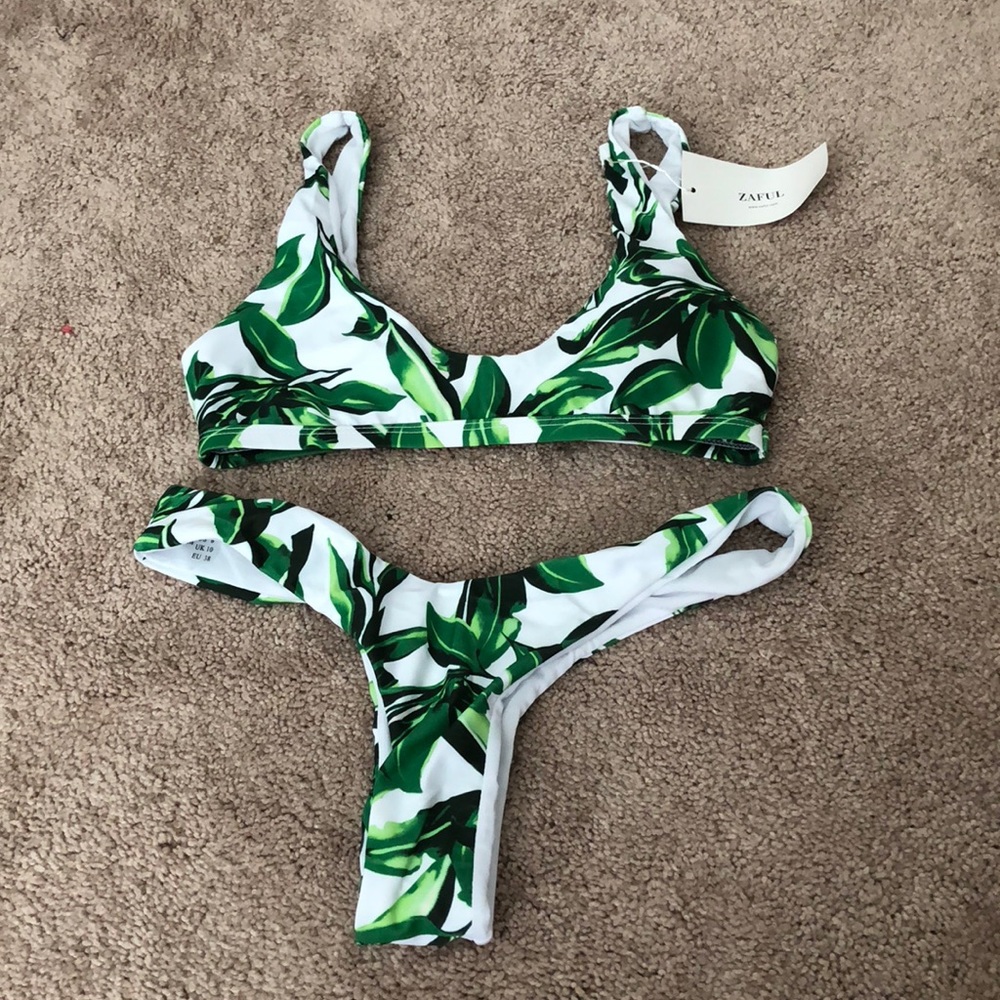 Thong bathing suit